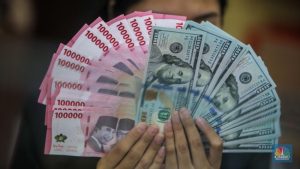 Breaking News! Nilai Tukar Rupiah Tembus Rp 17.400/US$