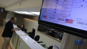Efek Dolar Sempat Betah Rp18.000, Money Changer Sepi!