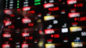 IHSG Ditutup Turun 1,9%, Asing Buang 10 Saham Ini